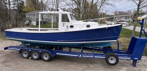 Прогулочный катер с каютой с внутренним мотором - Ellis 28 - Ellis Boat - с дизельным двигателем / с рулевой рубкой / традиционный