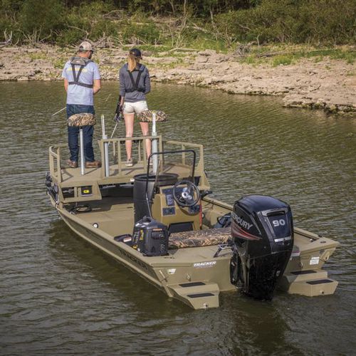 Плоскодонка c подвесным мотором - GRIZZLY® 1860 CC Sportsman - Tracker - с центральной консолью / для спортивной рыбалки / из алюминия
