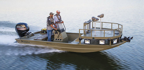 Плоскодонка c подвесным мотором - 1860 MVX SPORTSMAN - Triton Boats - с центральной консолью / для спортивной рыбалки / из алюминия