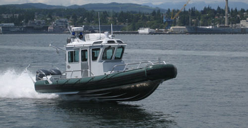 Профессиональный катер катер береговой охраны - SAFE 27 Walk Around Cabin - Safe Boats - c подвесным мотором / из алюминия / надувная лодка с полужестким корпусом