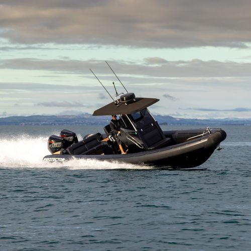 Надувная лодка c подвесным мотором - 330 CHASE - Protector - двухмоторная / RIB / с центральной консолью