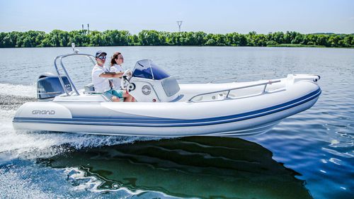 Надувная лодка c подвесным мотором - G500  - GRAND Inflatable Boats - полужесткая / открытая / с боковой консолью