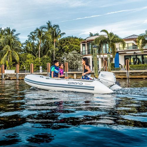 Надувная лодка c подвесным мотором - S275 - GRAND Inflatable Boats - полужесткая / открытая / из стекловолокна