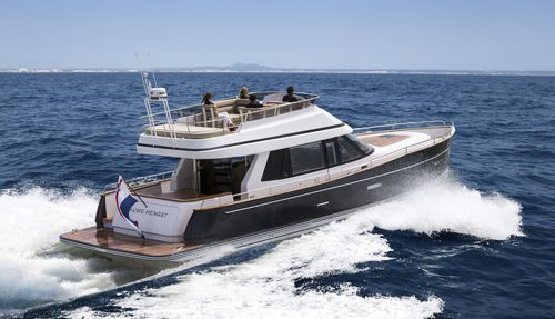 Круизная моторная яхта - 52MC - Contest Yachts - открытая / с флайбриджем / 3 каюты