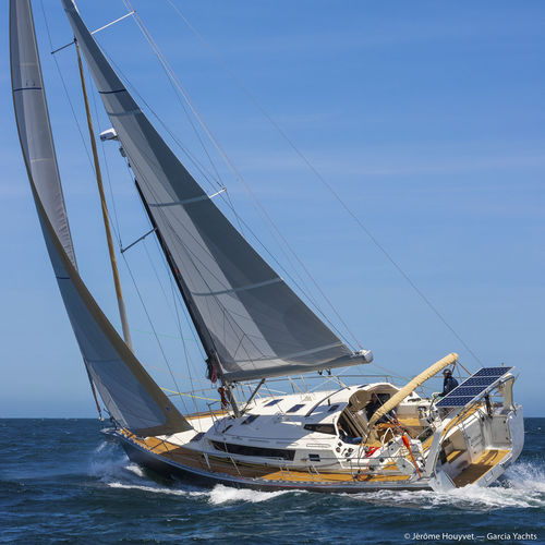 Крупная круизная парусная яхта - Garcia Exploration 52 - Garcia Yachts - пассажирская палуба