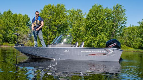 Судно для плавания в закрытых водах c подвесным мотором - NANOOK® 168 DLX WS - Bateaux Princecraft - газовое / с двойной консолью / открытое