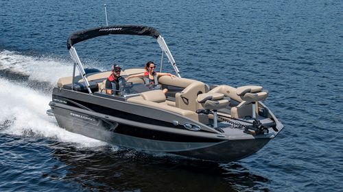 Палубная лодка c подвесным мотором - VENTURA 192 - Bateaux Princecraft - газовая / с двойной консолью / открытая