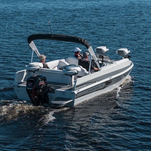 Палубная лодка c подвесным мотором - VENTURA 194 - Bateaux Princecraft - газовая / открытая / боурайдер