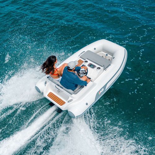 Надувная лодка с внутренним мотором - ABJET 290 - AB Inflatables - полужесткая / открытая / с боковой консолью