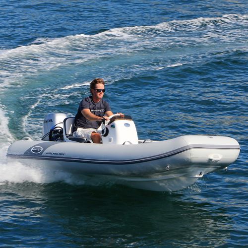 Надувная лодка c подвесным мотором - 365 STX Deluxe - Walker Bay Boats - полужесткая / открытая / с боковой консолью