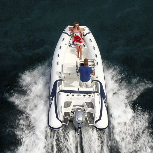Надувная лодка c подвесным мотором - Venture 16 - Walker Bay Boats - RIB / открытая / с боковой консолью