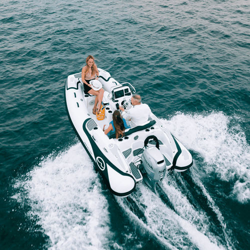 Надувная лодка c подвесным мотором - Generation 12 - Walker Bay Boats - полужесткая / открытая / с боковой консолью