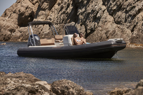 Надувная лодка c подвесным мотором - COASTER 650 PLUS - Joker Boat - RIB / открытая / с центральной консолью