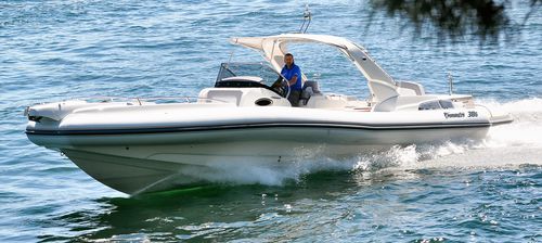 Надувная лодка с внутренним мотором - 386 - Marlin - полужесткая / макс. 18 человек / солнечная ванна