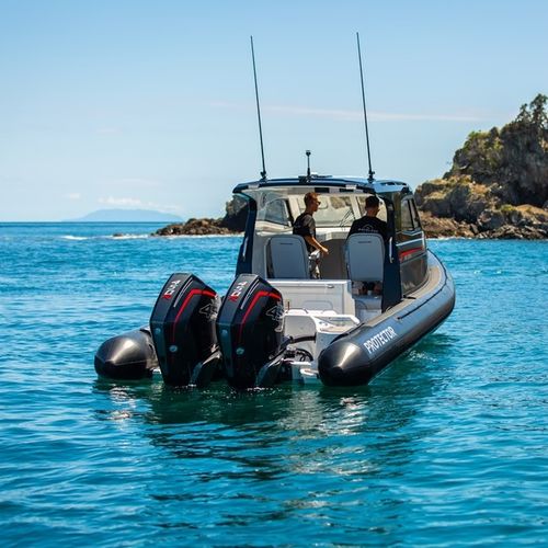 Надувная лодка c подвесным мотором - 330 TARGA - Rayglass Boats - двухмоторная / полужесткая / с закрытым кокпитом