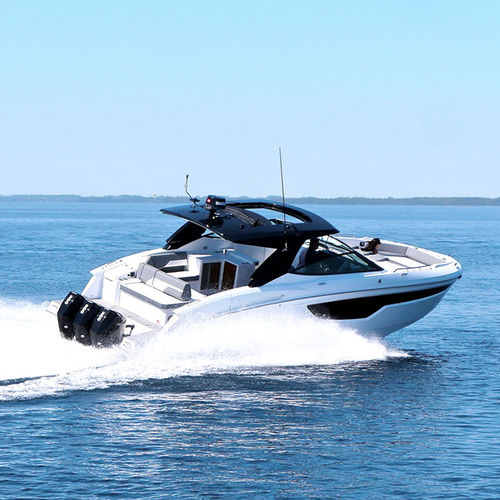 Быстроходный катер c подвесным мотором - 38 GLS OB - Cruisers - трехмоторный / открытый / с двойной консолью