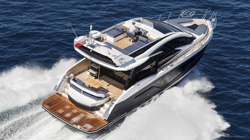 Спортивная моторная яхта - 510 SKYDECK - Galeon - традиционная / с флайбриджем / хардтоп