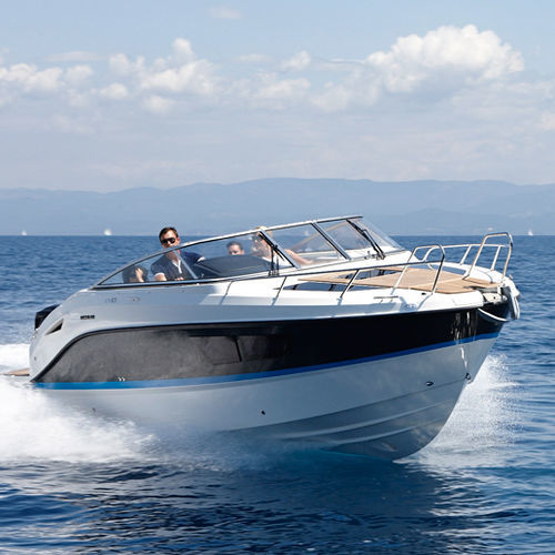 Прогулочный катер с каютой c подвесным мотором - Activ 805 Cruiser - Quicksilver Boats - двухмоторный / открытый / с двойной консолью