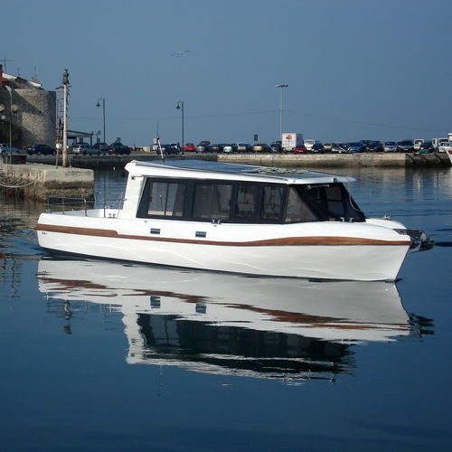 Профессиональный катер пассажирское судно - AQUABUS 1050T - Grove Boats - с внутренним мотором / солнечная электроэнергия / буксировочный