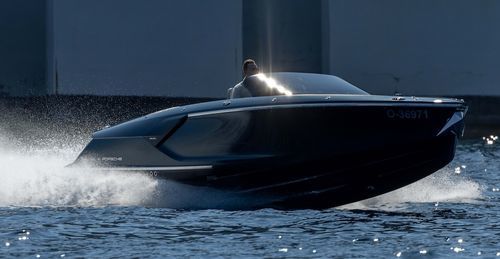 Небольшой катер с внутренним мотором - 790 Spectre - FRAUSCHER BOOTSWERFT - электрический / корпус глиссирующего типа / открытый
