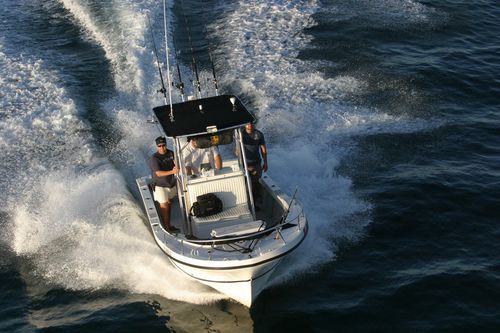 Открытый катер c подвесным мотором - 227  - Dusky Marine - для спортивной рыбалки / Т-образная верхняя часть