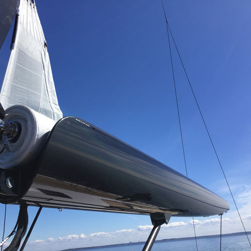 Гик для парусной яхты - Oceanfurl - Hall Spars & rigging - наматывающее устройство / по индивидуальным замерам / из карбона