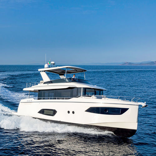 Круизная моторная яхта - NAVETTA 52 - Absolute Yachts - траулер / с флайбриджем / POD IPS