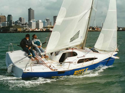 Круизно-гоночный парусник - BULL 7000 - Young Yacht Design - передвижной