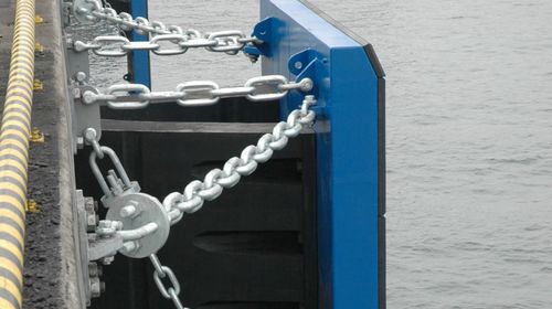 Система крепления понтонов - Trelleborg Marine and Infrastructure