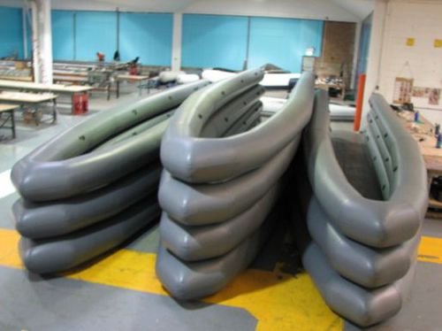 Надувной поплавок для надувной лодки - Wing & Henshaw inflatable Solutions