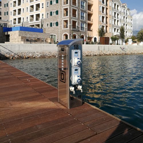 Стойка со встроенным освещением - S700-L - Plus Marine - для распределения электроэнергии / для распределения воды / для понтона