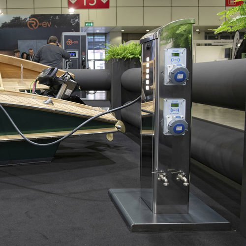 Стойка для распределения электроэнергии - S700EV - Plus Marine - для распределения воды / для электрической зарядки / для понтона
