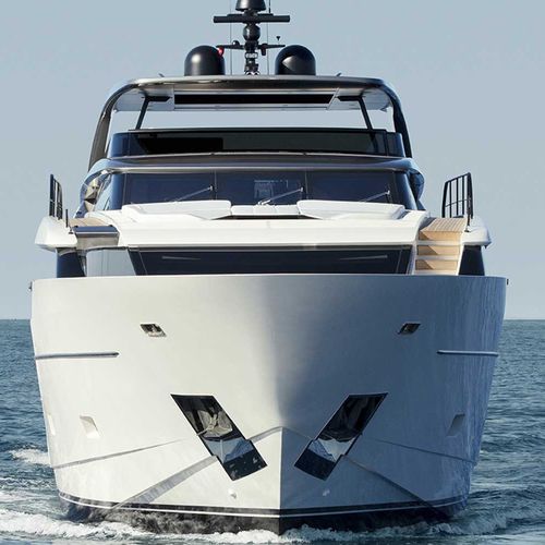 Круизная супер-яхта - SL102 Asymmetric - Cantieri Navali San Lorenzo - традиционная / с флайбриджем / 4 каюты