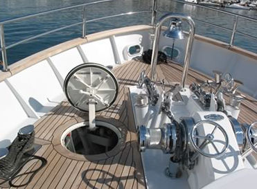 Палубный люк для катера - 2400 SERIES - Freeman Marine Equipment - для буксира / для яхты / квадратный