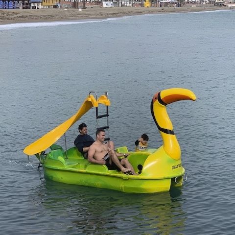 Прогулочный катамаран 4 места - Gran Tucán - AVENTURAS AQUATICAS - LA NORIA - с горкой