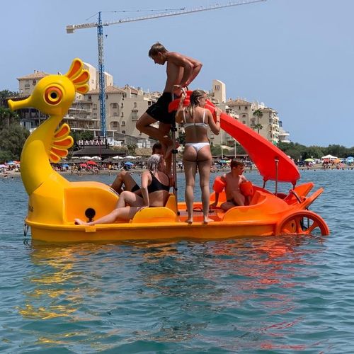 Прогулочный катамаран 4 места - Gran Caballito de Mar - AVENTURAS AQUATICAS - LA NORIA - с горкой
