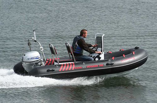 Надувная лодка c подвесным мотором - VOYAGER LITE SR390 - Excel Inflatables - полужесткая / с центральной консолью / с рулевой консолью