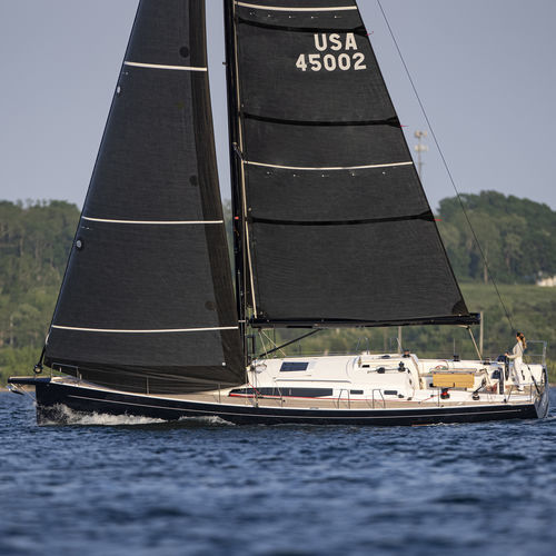 Круизный парусник - J 45 ELEGANCE - J Composites / J Boats - 3 каюты / 2 каюты / 6 спальных мест