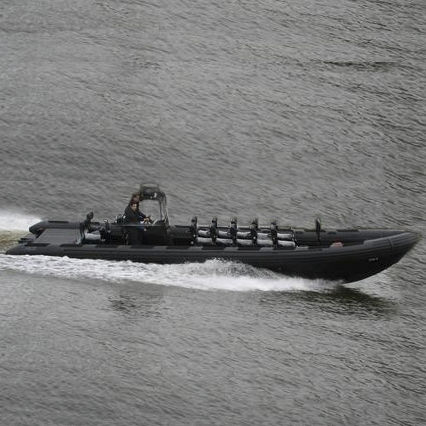 Профессиональный катер с внутренним мотором - MR-1000 COMMANDO - Madera Ribs - надувная лодка с полужестким корпусом
