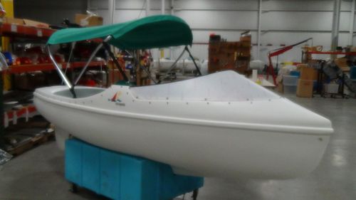 Прогулочный катамаран 3 места - ESCAPADE LOW WINDSHIELD - Nauticraft Corporation