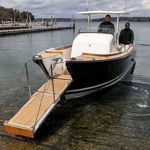 Тендер для яхты с внутренним мотором - 8.5  - Hodgdon Yachts - открытый / с центральной консолью / из карбона