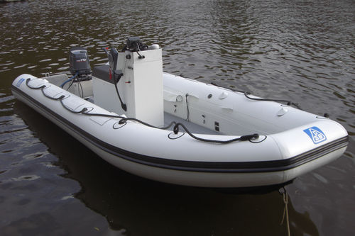 Надувная лодка c подвесным мотором - DSB 4.7 SR - Deutsche Schlauchboot - полужесткая / с центральной консолью