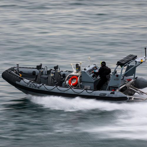 Профессиональный катер c подвесным мотором - ZH 753 - Zodiac Milpro International - надувная лодка с полужестким корпусом