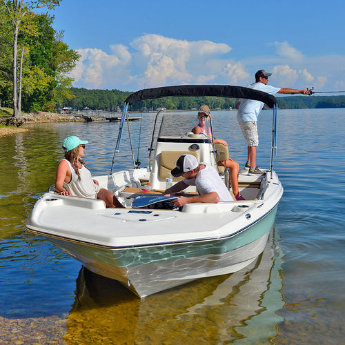 Судно для плавания в закрытых водах c подвесным мотором - 211 - Nautic Star Boats - гибридное / с центральной консолью / открытое