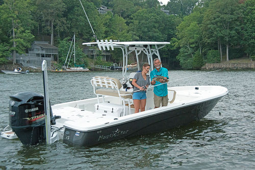 Судно для плавания в закрытых водах c подвесным мотором - 244 XTS - Nautic Star Boats - с центральной консолью / открытое / для рыбной ловли