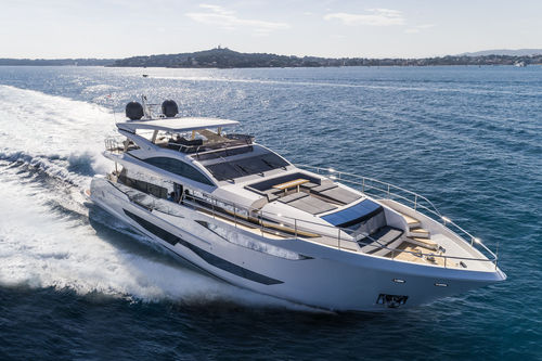 Круизная моторная яхта - 95 - Pearl Motor Yachts Limited - с флайбриджем / 4 каюты / 5 кают