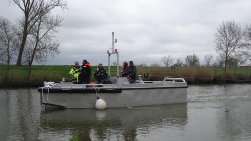 Профессиональный катер рабочее судно - Minato 680 - BORD A BORD - лоцманский катер / швартовый катер / с внутренним мотором