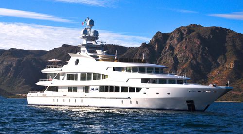 Круизная мега-яхта - LUCKY LADY  - Oceanco - с рулевой рубкой / 5 кают / из стали