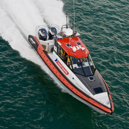 Профессиональный катер катер береговой охраны - 950 QRV - AMF Boat Company - спасательное судно / c подвесным мотором / из алюминия