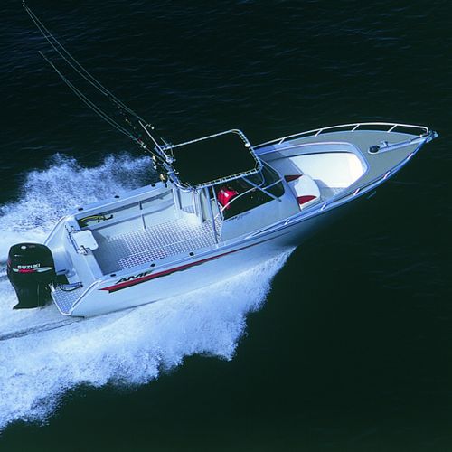 Открытый катер c подвесным мотором - Viper 720 - AMF Boat Company - с центральной консолью / для спортивной рыбалки / Т-образная верхняя часть